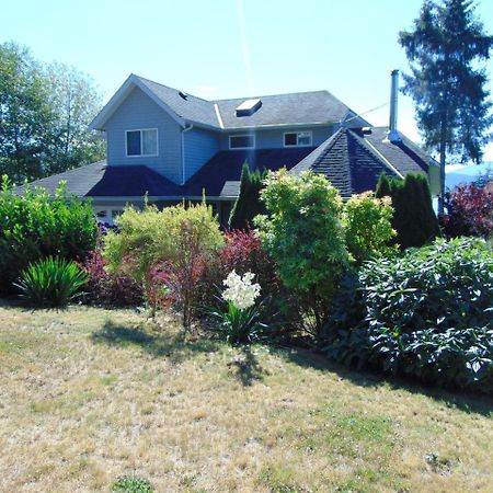 The Oceanfront Inn On Stephens Bay Coal Harbour Exteriör bild